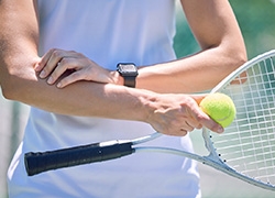 Tennis Elbow and Golfer’s Elbow: What are the Differences and Treatment Options