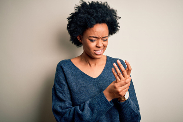 Carpal Tunnel vs. Arthritis: How to Tell What’s Causing Your Hand Pain