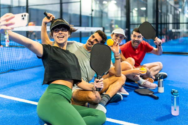 From Pickleball to Smartphones: The Modern Causes of Hand and Wrist Pain