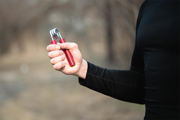 Why Physical Therapy Is Essential for Restoring Strength and Flexibility After Hand Surgery